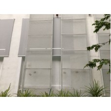 Features Screen 8
